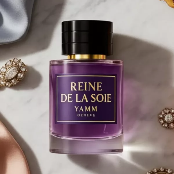 Reine De La Soie extrait de parfum femme YAMM Genève inspiré de Queen of Silk aux notes de tête Safran, Osmanthus, Magnolia, cœur Fruit de la passion, Tubéreuse, Patchouli, Oud et fond Ambroxan, Vanille de Madagascar, Myrrhe, Musc, Encens, Cèdre visuel 01