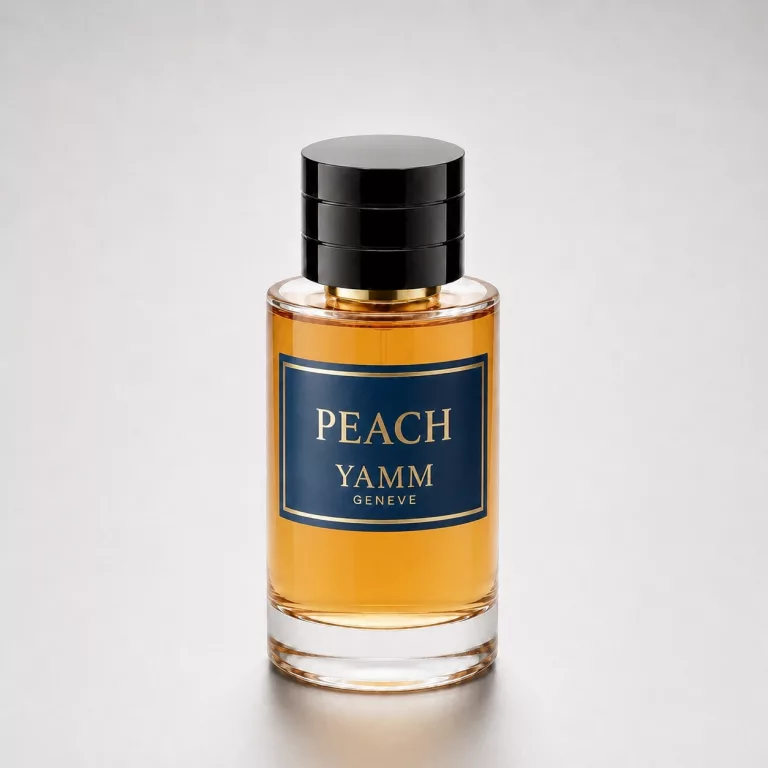 Peach extrait de parfum mixte YAMM Genève inspiré de Bitter Peach aux notes de tête Pêche juteuse, Orange sanguine, Cardamome, Héliotrope, cœur Rhum, Cognac, Davana, Jasmin doré et fond Vanille, Fève de tonka, Patchouli d’Indonésie, Bois de santal, Benjoin, Bois de cachemire, Ciste, Styrax, Vétiver visuel 01