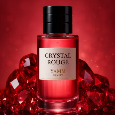 Crystal Rouge extrait de parfum mixte YAMM Genève inspiré de Baccarat Rouge 540 aux notes de tête Amande amère, Safran, cœur Jasmin d’Égypte, Cèdre de Virginie et fond Ambre gris, Musc, Bois de cachemire, Ambroxan visuel 01
