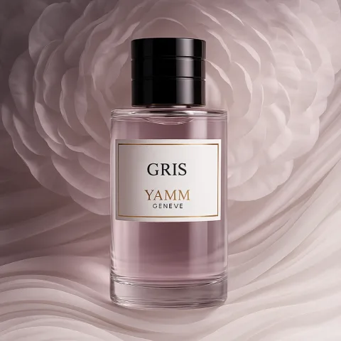 Gris extrait de parfum mixte YAMM Genève inspiré de Gris Dior aux notes de tête Agrumes, Bergamote, cœur Rose, Patchouli et fond Mousse de chêne, Cèdre, Ambre, Santal visuel 01