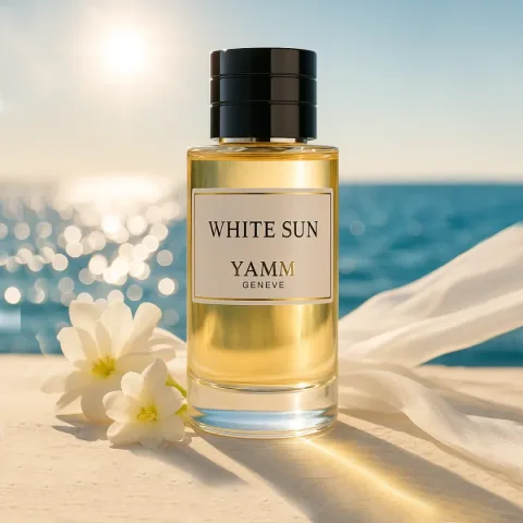 White Sun extrait de parfum mixte YAMM Genève inspiré de Soleil Blanc aux notes de tête Pistache, Bergamote, Cardamome, Poivre rose, cœur Tubéreuse, Ylang-ylang, Jasmin et fond Noix de coco, Ambre, Fève tonka, Benjoin visuel 01