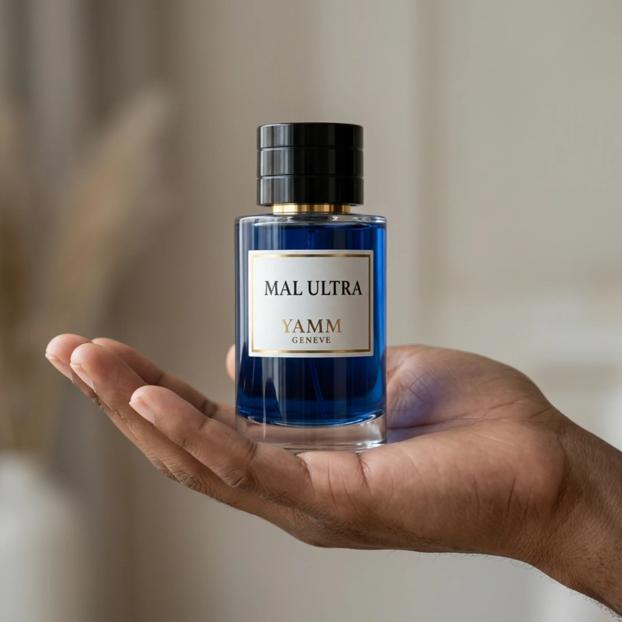 Mal Ultra extrait de parfum homme YAMM Genève inspiré de Ultra Mâle aux notes de tête Poire, Lavande, Menthe, Bergamote, Citron, cœur Cannelle, Sauge sclarée, Carvi et fond Gousse de vanille noire, Ambre, Patchouli, Cèdre visuel 04