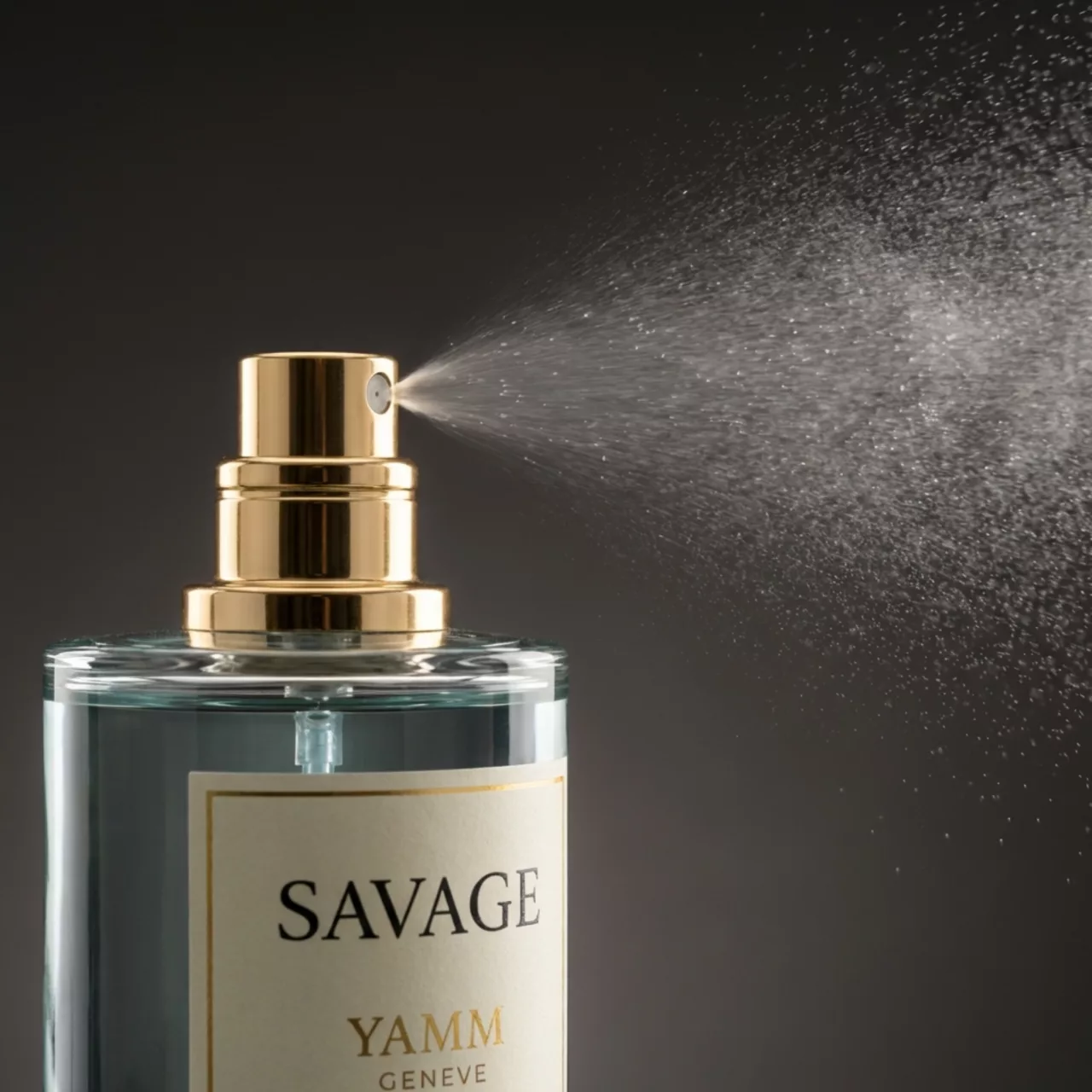 Savage extrait de parfum homme YAMM Genève inspiré de Sauvage aux notes de tête Bergamote de Calabre, Poivre, cœur Poivre du Sichuan, Lavande, Poivre rose, Vétiver, Patchouli, Géranium, Élémi et fond Ambroxan, Cèdre, Ciste visuel 07