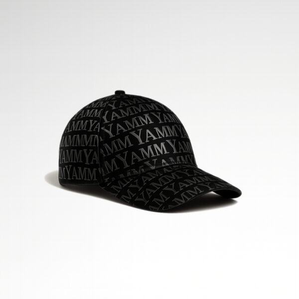 Casqueette mech black vue de 3/4