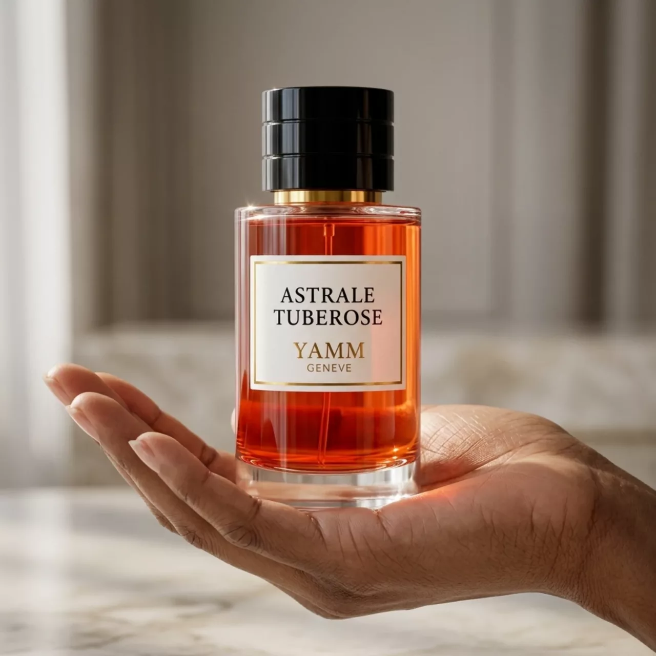 Astrale Tuberose extrait de parfum mixte YAMM Genève inspiré de Tubéreuse Astrale aux notes de tête Cannelle, cœur Tubéreuse, Osmanthus et fond Musc, Vanille visuel 04