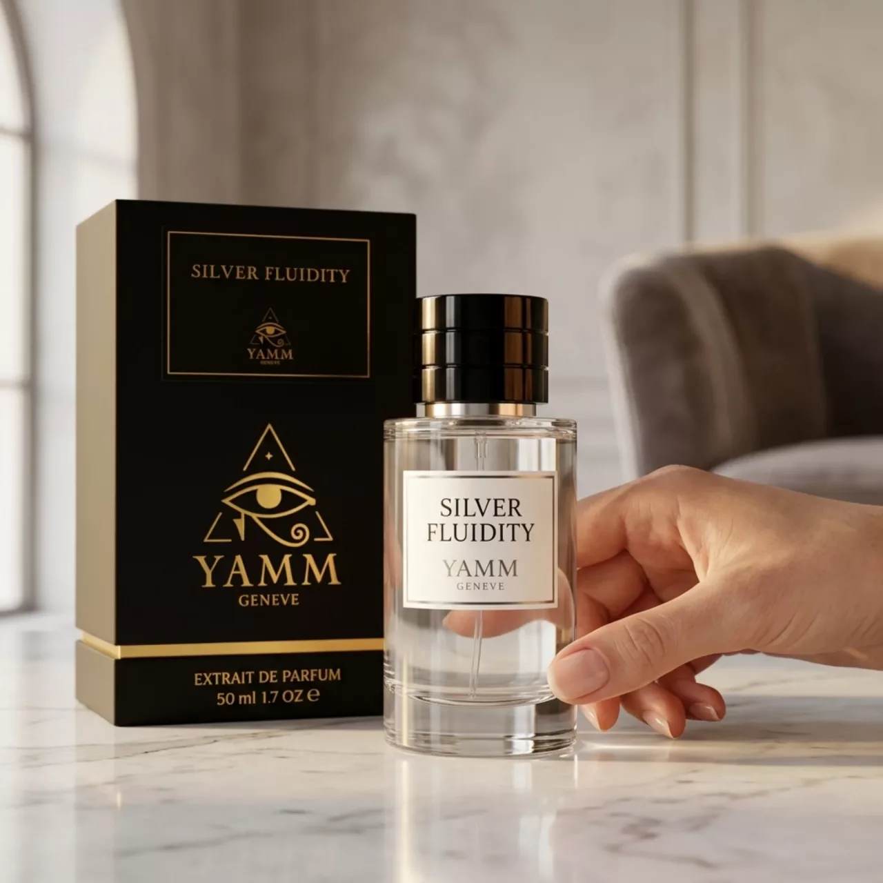 Silver Fluidity extrait de parfum mixte YAMM Genève inspiré de Gentle Fluidity Silver aux notes de tête Baies de genévrier, Noix de muscade, Bergamote, Ananas, cœur Coriandre et fond Musc, Notes boisées, Cèdre, Ambre, Vanille visuel 04