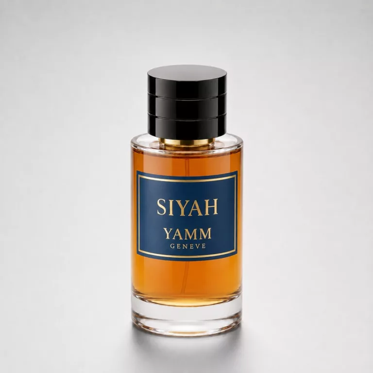 Siyah extrait de parfum homme YAMM Genève inspiré de Noir Extrême aux notes de tête Cardamome, Noix de muscade, Safran, Mandarine, Néroli, cœur Kulfi crémeux, Rose, Lentisque, Jasmin, Fleur d’oranger et fond Vanille, Ambre, Bois précieux, Santal visuel 01