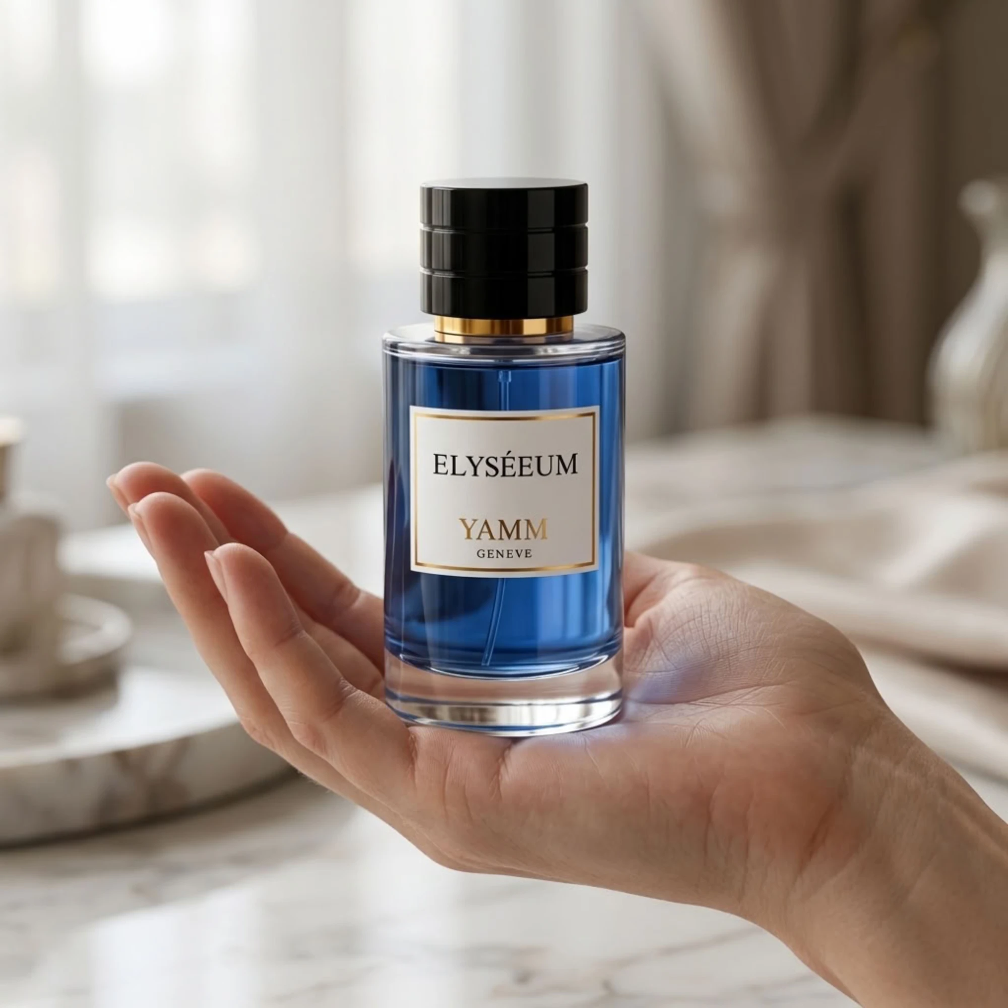 Elyséeum extrait de parfum homme YAMM Genève inspiré de Elysium Pour Homme Parfum Cologne Roja Dove aux notes de tête Pamplemousse, Citron, Bergamote, Citron vert, Thym, Armoise, Férule gommeuse, cœur Vétiver, Baies de genévrier, Cassis, Pomme, Cèdre, Poivre rose, Huile essentielle de cypriol, Muguet, Jasmin, Rose et fond Ambre gris, Cuir, Vanille, Benjoin, Ciste visuel 04